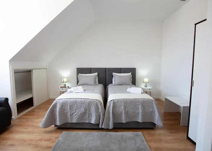 Solar D'azeiteira Hostel